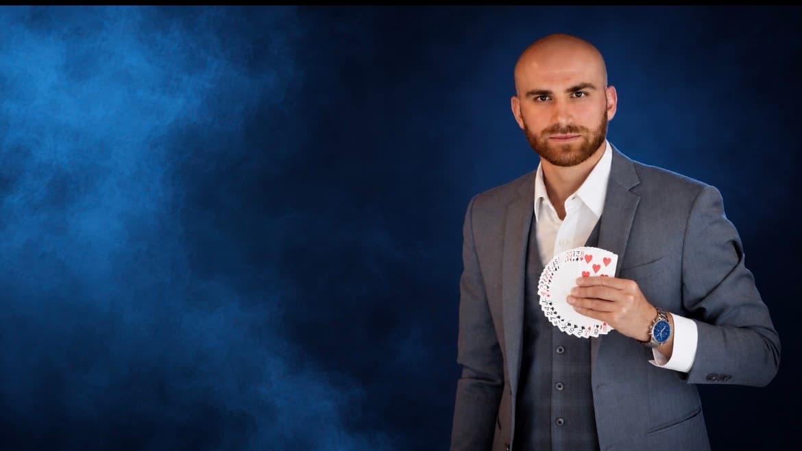 Dylan Looper, professional magician